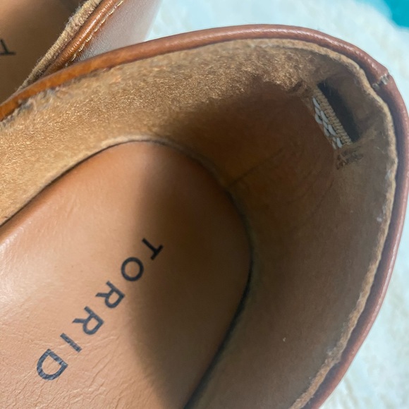 Women’s strappy slip on brown torrid sandals size 10 - Picture 4 of 5